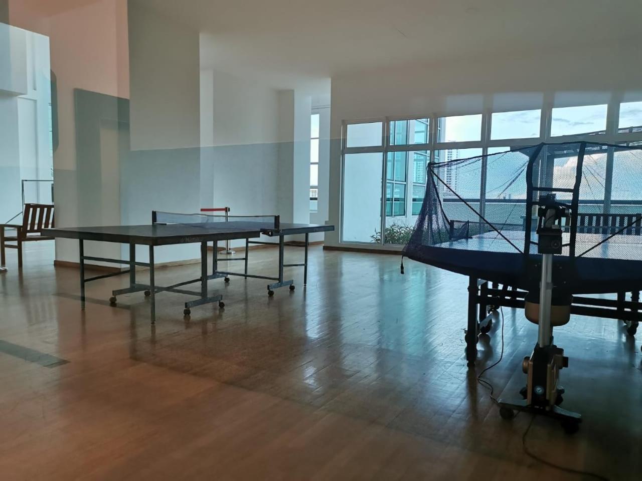 Twin Galaxy 4pax With Balcony Wifi Youtube Netflix Pangsapuri Johor Bahru