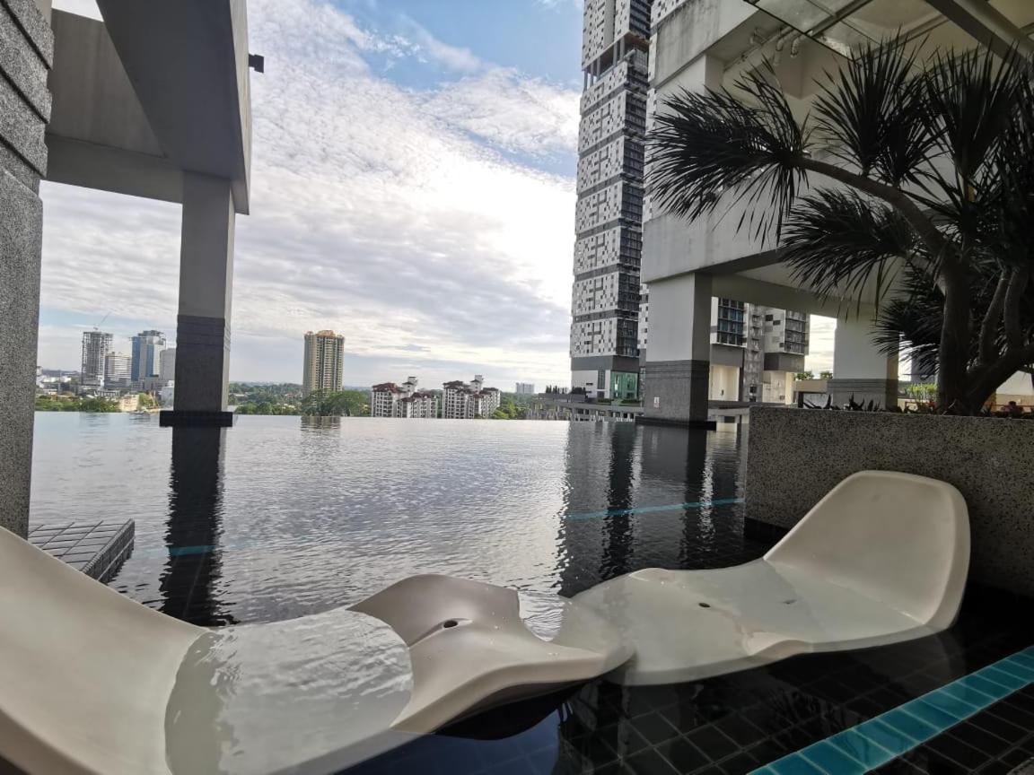 Twin Galaxy 4pax With Balcony Wifi Youtube Netflix Apartemen *